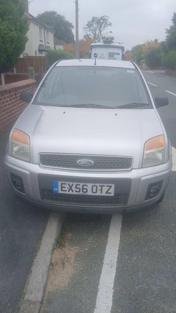 2006 Ford Fusion Zetec Climate, Manual, 1388 (cc), 5 doors large boot and parking sensors