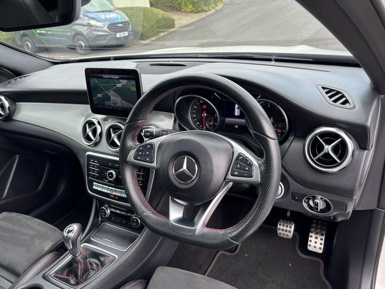 2018 Mercedes-Benz GLA 1.6 GLA200 AMG Line (Premium Plus) Euro 6 (s/s) 5dr ESTATE Petrol Manual