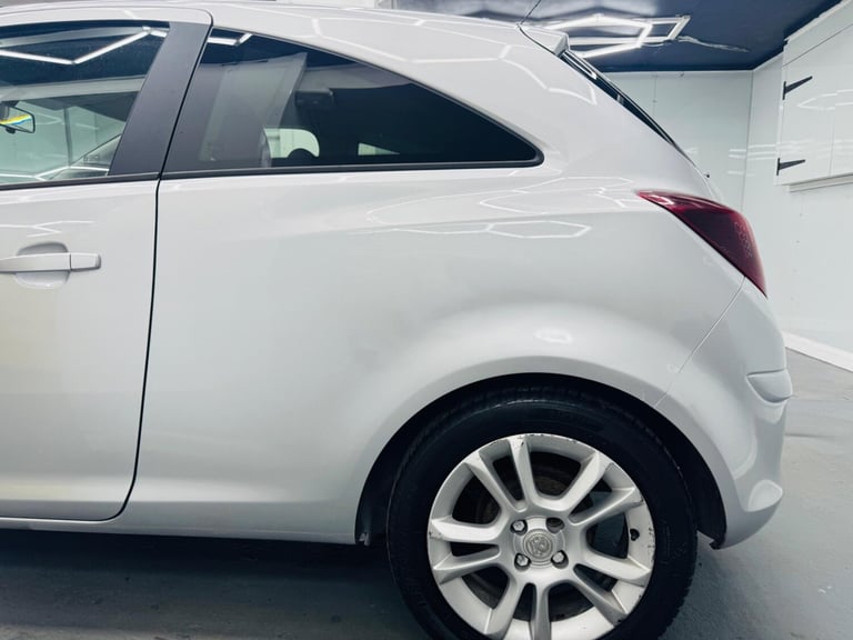 2009 Vauxhall Corsa 1.2i 16v SXi 3dr HATCHBACK Petrol Manual