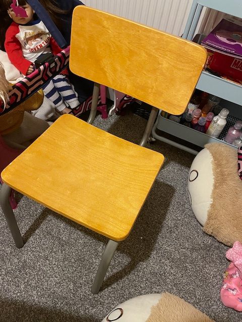 VINTAGE STYLE WOOD & METAL SCHOOL DESK AND CHAIR