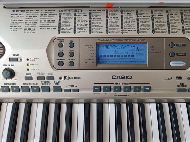 Casio CTK-900 Keyboard + stand