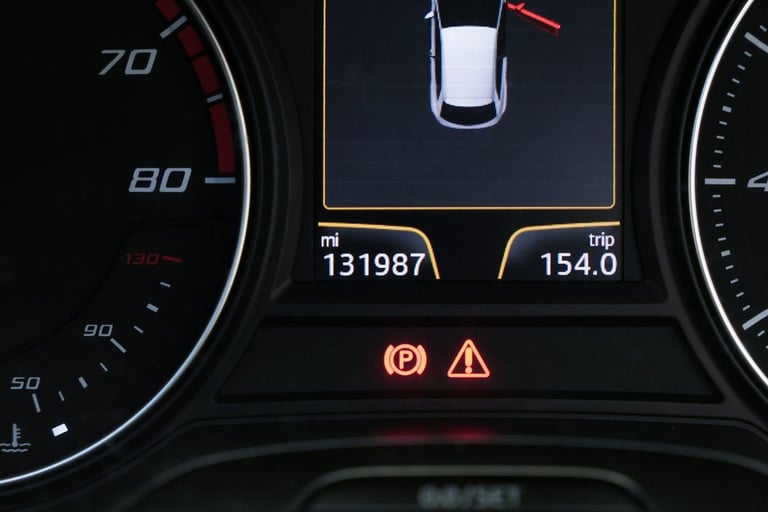 2013 SEAT Leon 1.8 TSI FR 3dr [Technology Pack] HATCHBACK PETROL Manual