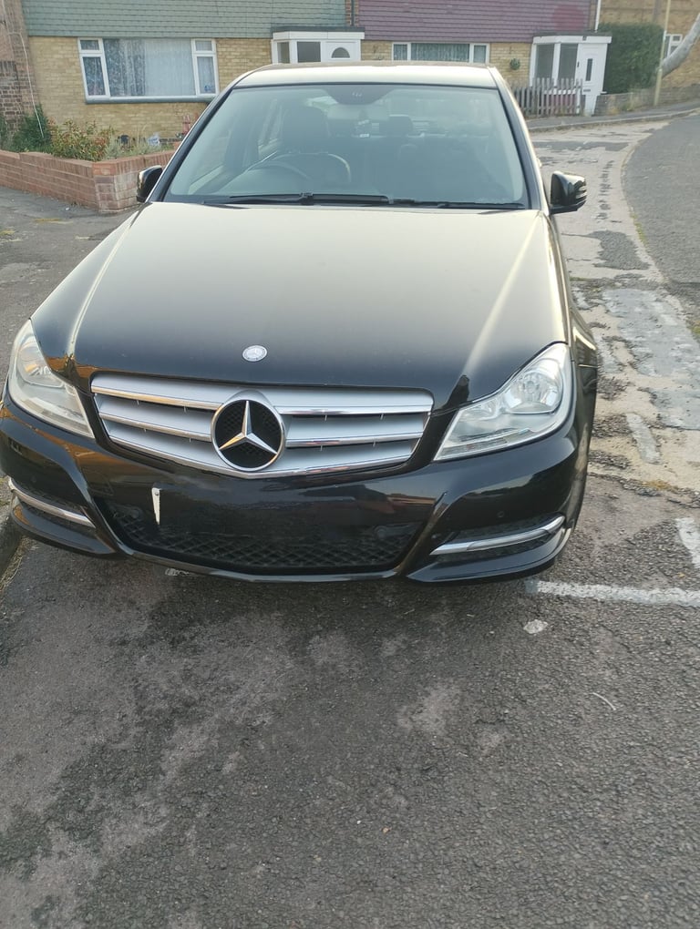 Mercedes-Benz, C CLASS, Saloon, 2012, Manual, 2143 (cc), 4 doors