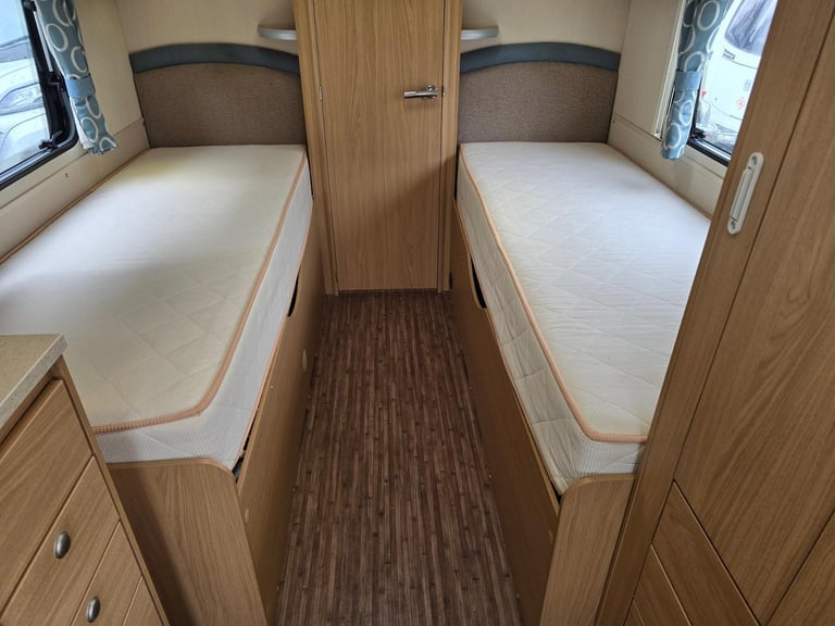 2014 Compass Corona 574 4 Berth Fixed Single Beds Caravan, Motor Mover