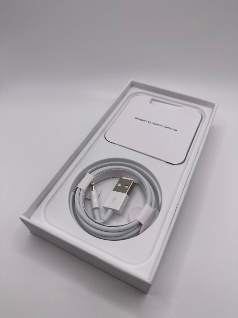 PRISTINE: Apple iPhone 11, 64gb, Black (UNLOCKED)
