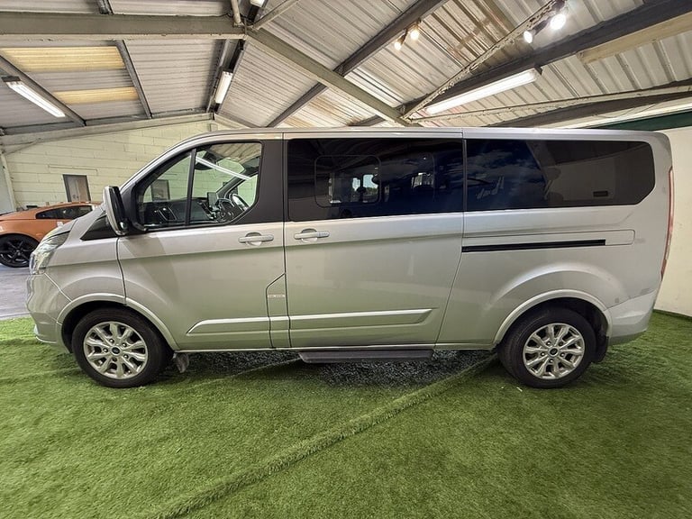2020 Ford Tourneo Custom 2.0 320 EcoBlue Titanium Minibus Double Cab 5dr Diesel Auto L2 Euro 6 (s...