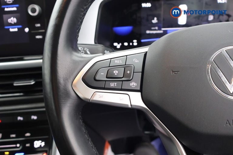 2022 Volkswagen T-Roc 1.0 TSI Life 5dr SUV Petrol Manual