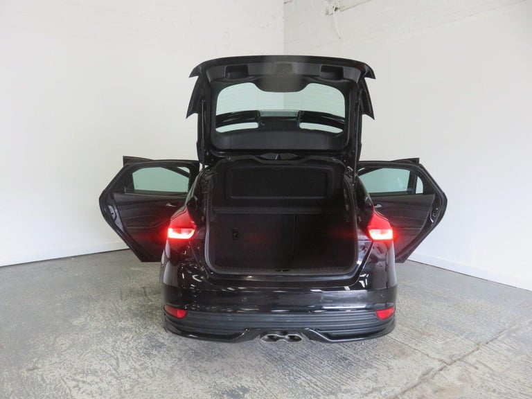 FORD FOCUS 2.0 TDCi ST-2 Euro 6 (s/s) 5dr 2017