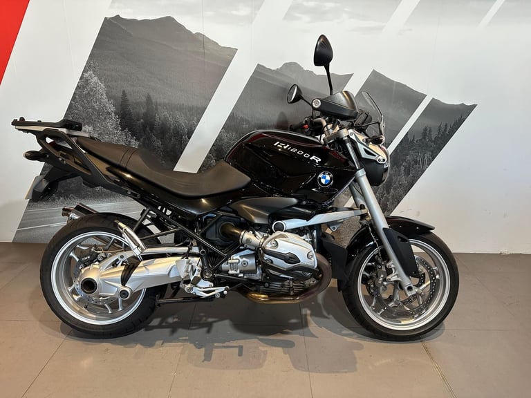 BMW R1200 R 2007 with 35,472 miles 