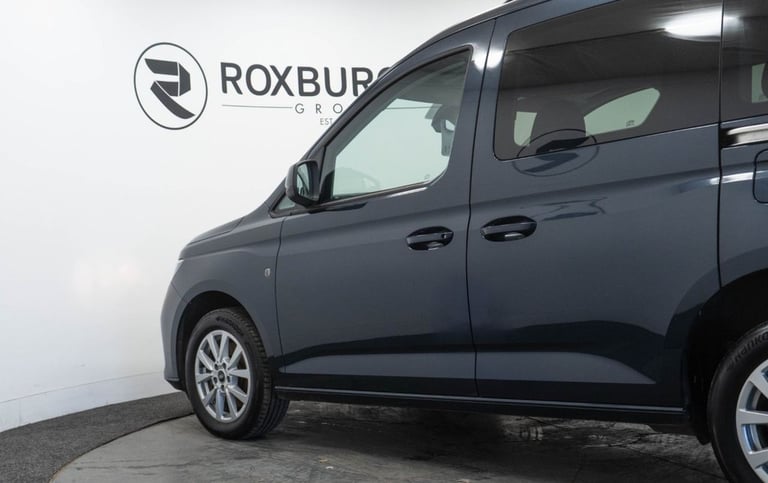 2022 72 FORD TOURNEO CONNECT 2.0 ECOBLUE TITANIUM MPV 5DR DIESEL DCT EURO 6 (S/S