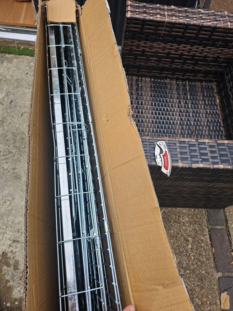 Foldable 2 door dog cage 42" new for sale RRP £66