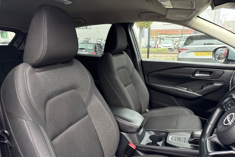 2022 Nissan Qashqai 1.3 DIG-T MHEV N-Connecta XTRON Euro 6 (s/s) 5dr SUV PETROL Automatic
