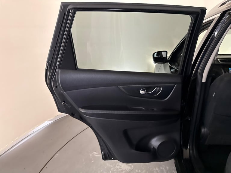 2015 Nissan X-Trail 1.6 dCi n-tec Euro 5 (s/s) 5dr ESTATE Diesel Manual