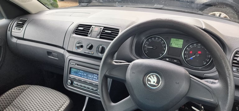 Skoda, ROOMSTER, MPV, 2014, Manual, 1598 (cc), 5 doors
