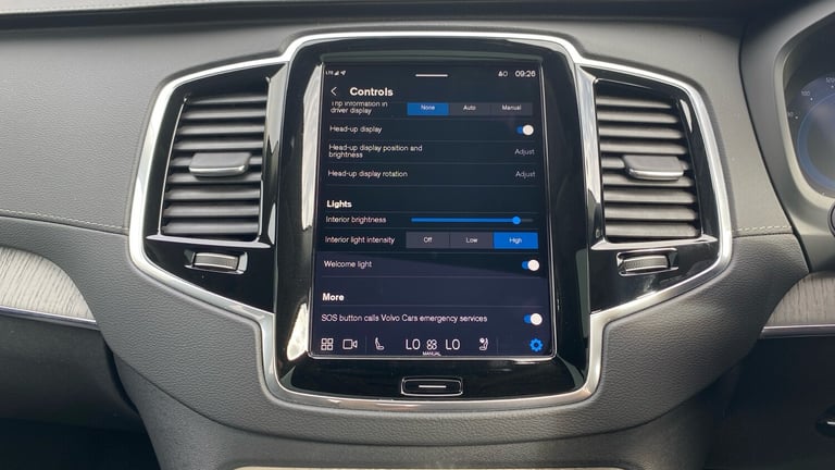 2024 Volvo XC90 2.0 T8 PHEV Ultra Dark 5dr AWD Geartronic Estate Estate Hybrid Automatic