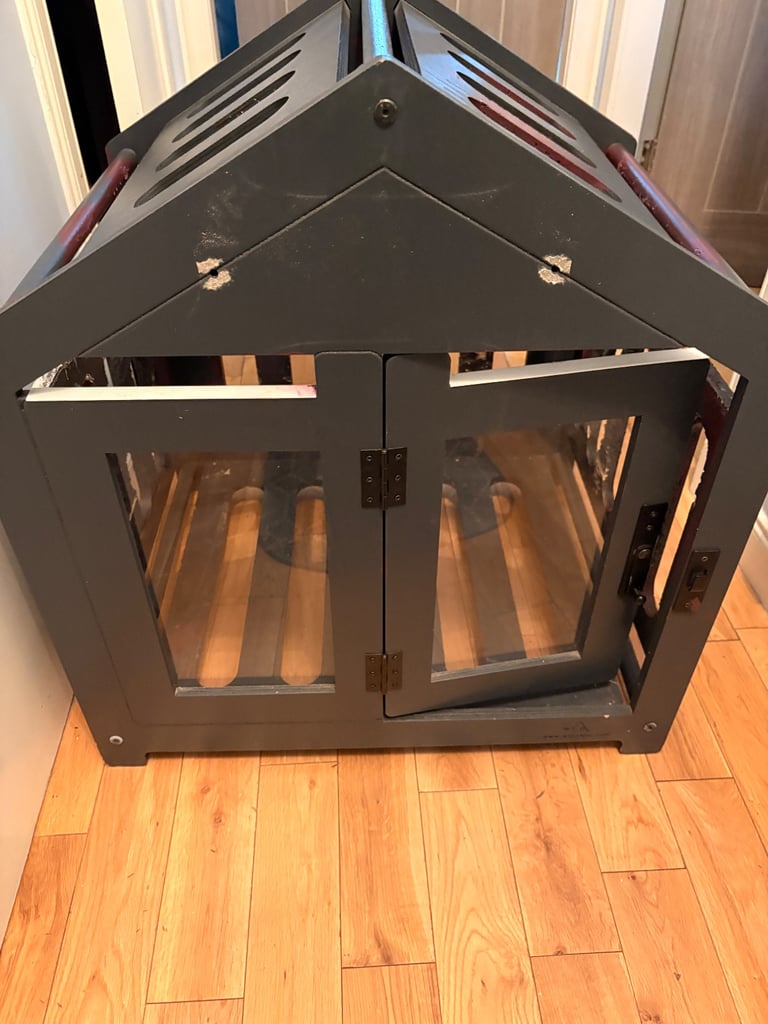 Dog cage **Free**