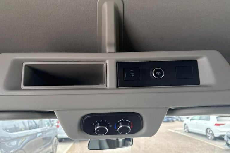 2025 Ford Transit 460 Leader L4 H3 ELWB High Roof 17 Seater Minibus RWD 2.0 EcoBlue 165ps, AI Min...