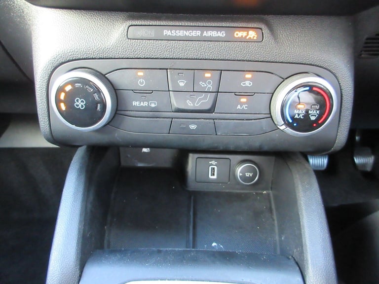 2019 Ford Focus 1.0T EcoBoost Active Hatchback 5dr Petrol Manual Euro 6 (s/s) (125 ps) HATCHBACK ...