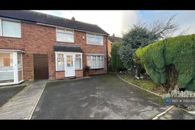 3 bedroom house in Blenheim Close, Walsall, WS4 (3 bed) (#1593052)