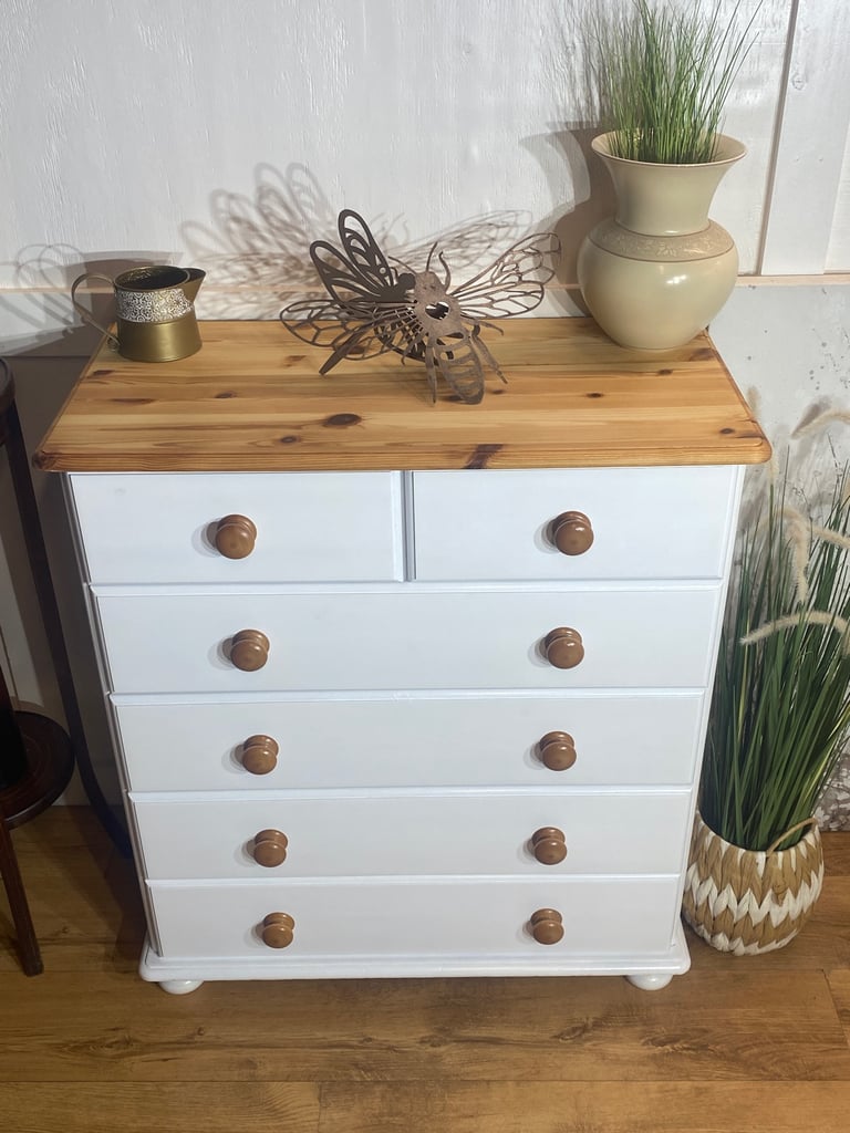 Solid pine chest of drawers