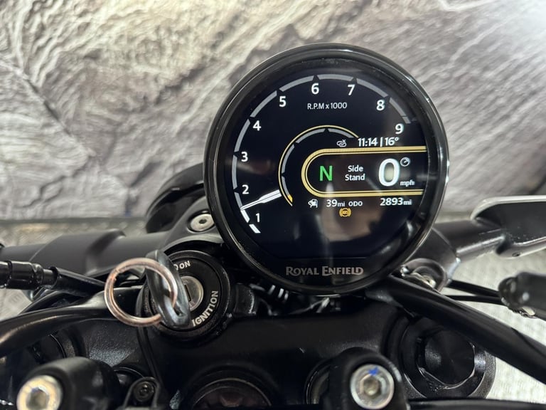 ROYAL ENFIELD GUERRILLA 450 2025
