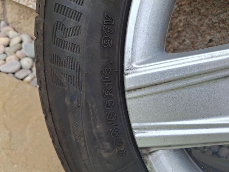 Wheel Rims & Tyres in Excellent Condition