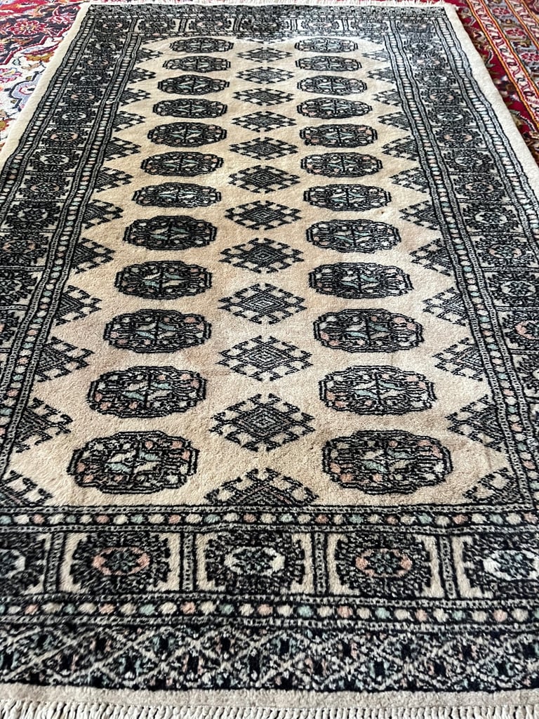 HANDMADE SOFT FEEL WOOL RUG 