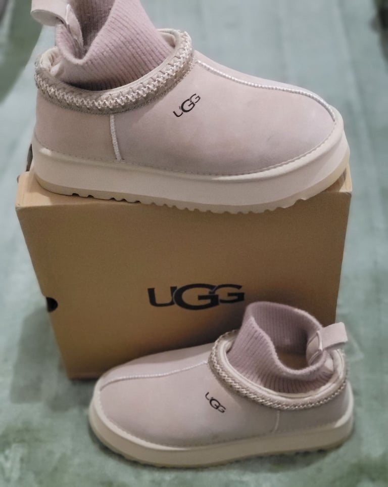 Winter boots size 5.5