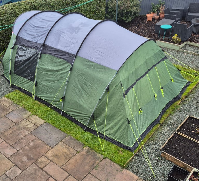 Tent 