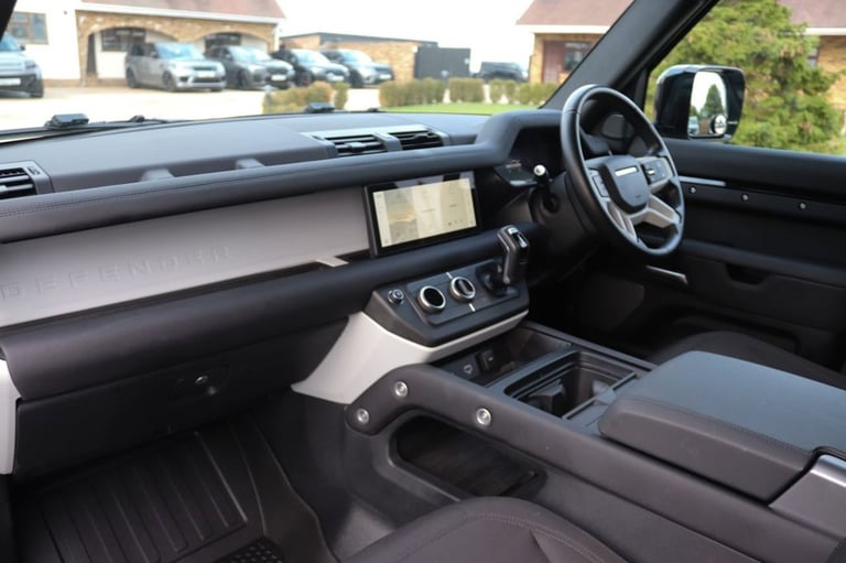 2023 Land Rover Defender 3.0 D250 Hard Top Auto PANEL VAN DIESEL Automatic