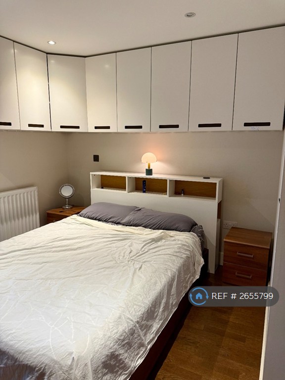 1 bedroom flat in Crawford Building, London, E1 (1 bed) (#2655799)