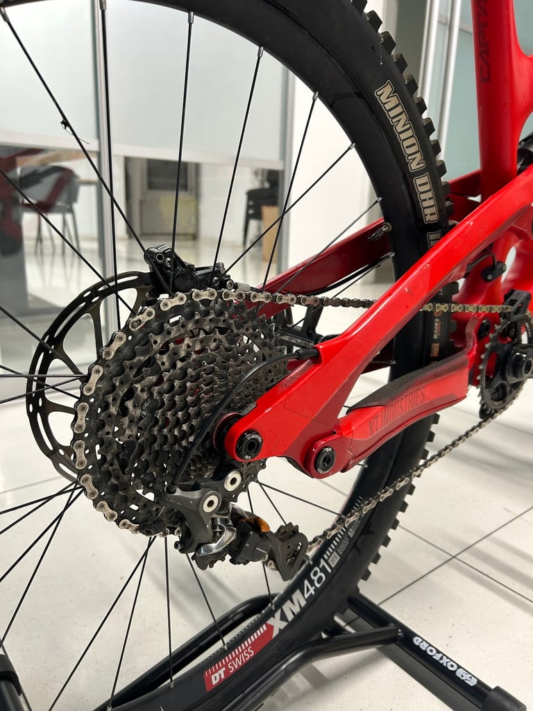 YT Capra CF Pro Full Suspension Mountain Bike Men’s MTB Large 