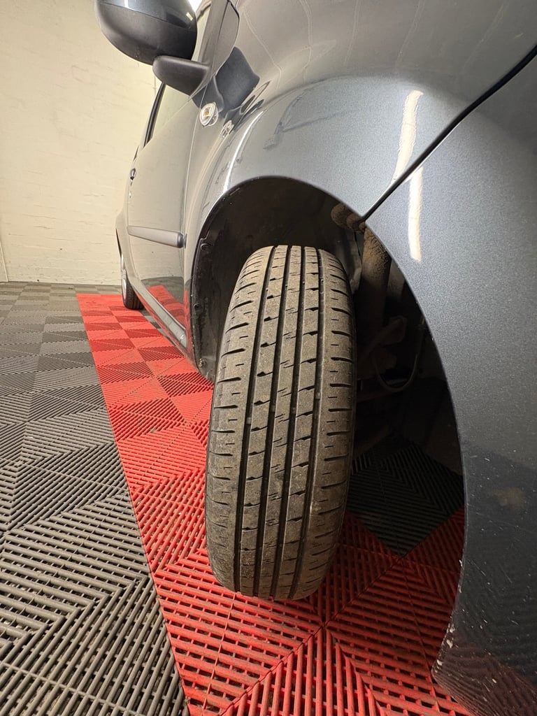 Peugeot, 107, Hatchback, 2014, Manual, 998 (cc), 3 doors