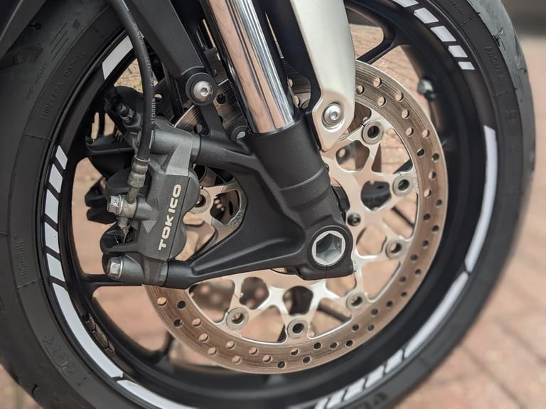 HONDA CB1000R PLUS 2020 - FULL ARROW SYSTEM - HEATED GRIPS - ASV LEVERS - SCREEN