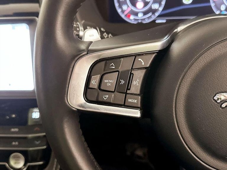 2019 Jaguar F-Pace 2.0 D180 Chequered Flag Auto AWD Euro 6 (s/s) 5dr Automatic SUV Diesel Automatic