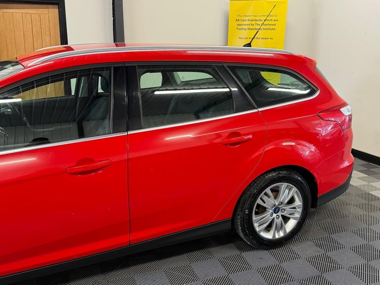 2014 Ford Focus 1.0T EcoBoost Titanium Navigator Euro 5 (s/s) 5dr ESTATE Petrol Manual