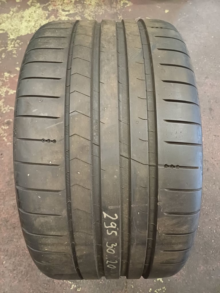 1x 295 30 20 Michelin Tyre