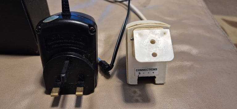 AUTOWATCH 650, SAS and IDM3 alarm system for camper caravan motorhome boat.