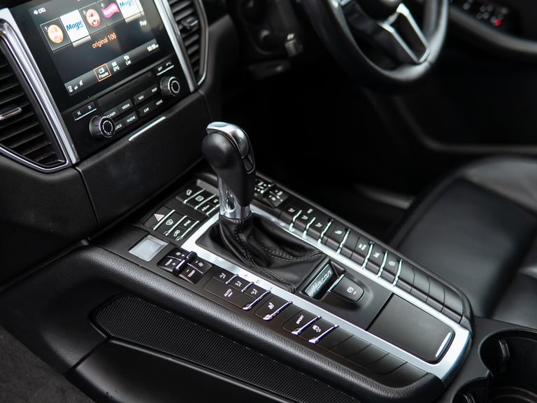 2017 Porsche Macan 3.0 TD V6 S SUV 5dr Diesel PDK 4WD Euro 6 (s/s) (258 ps)