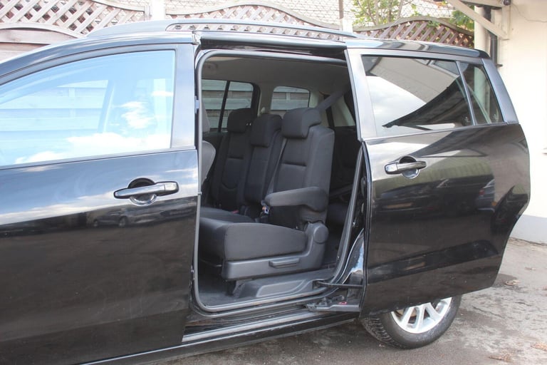 2010 Mazda Mazda5 2.0D Takara 5dr MPV Diesel Manual