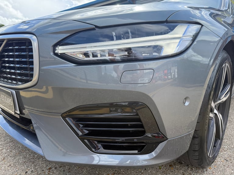 2018 Volvo S90 2.0 T8 Hybrid R DESIGN Pro 4dr AWD Geartronic SALOON Petrol Parallel Phev Automatic