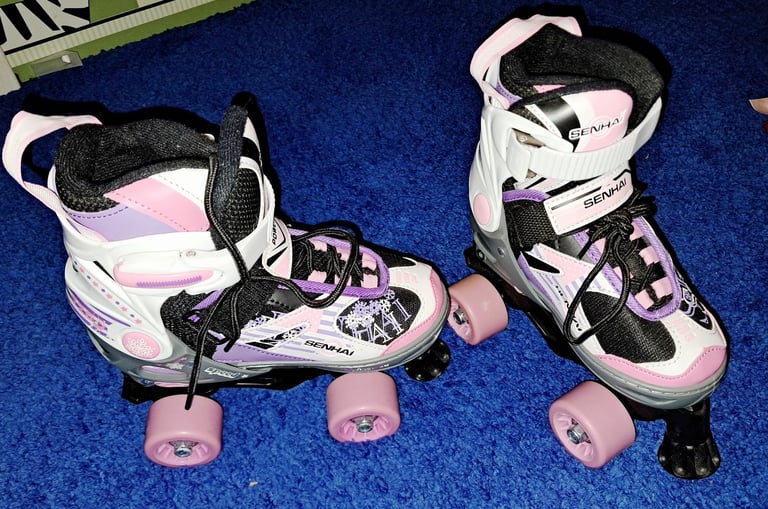 image for Senhai Adjustable Roller Skates Size 1-4 - great condition