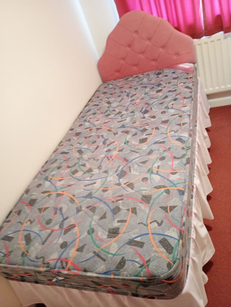 Single bed with mattress (unused)