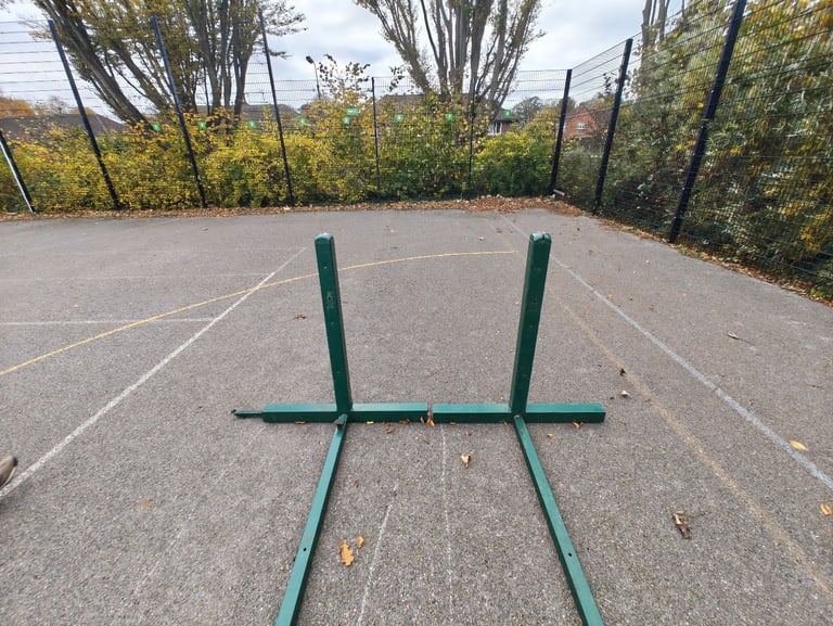 Tennis posts Vermont and Harris 