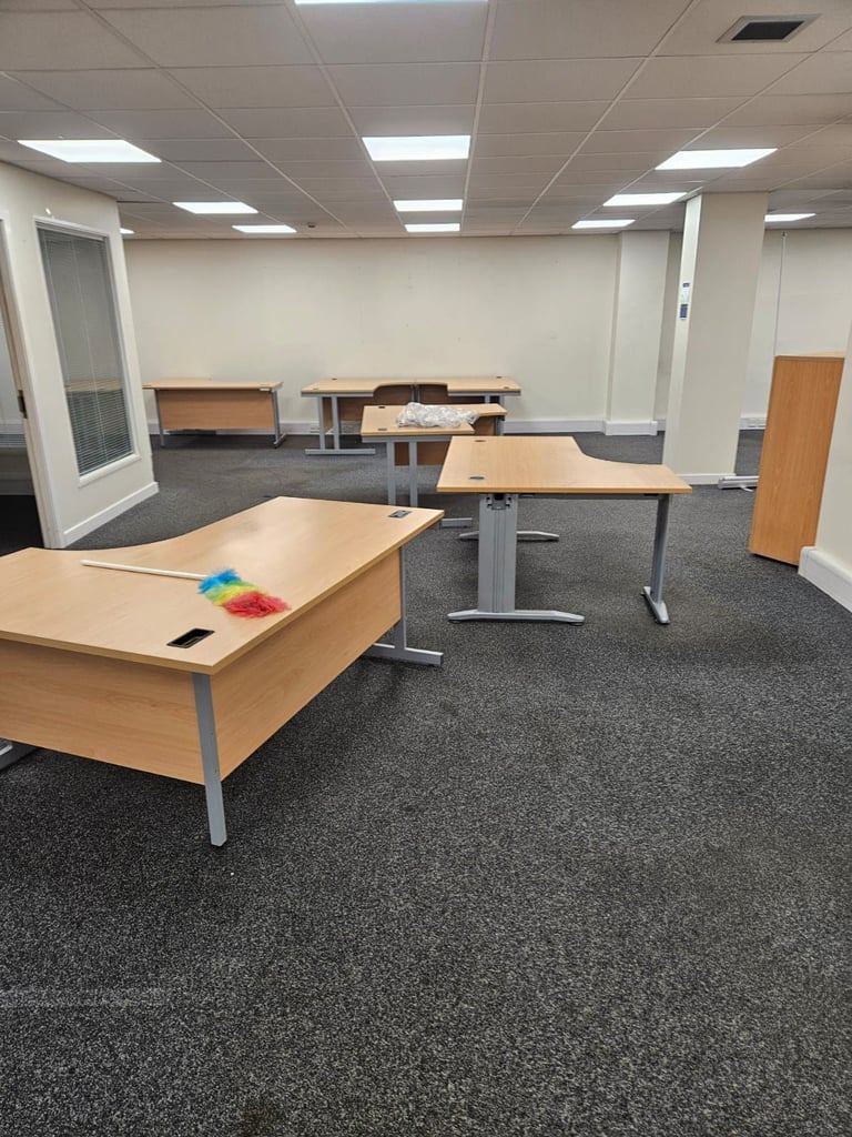 JOBLOT Office Furniture SURPLUS STOCK For Sale Over 100 Desks/Chairs/Cabinets/Cupboards 16