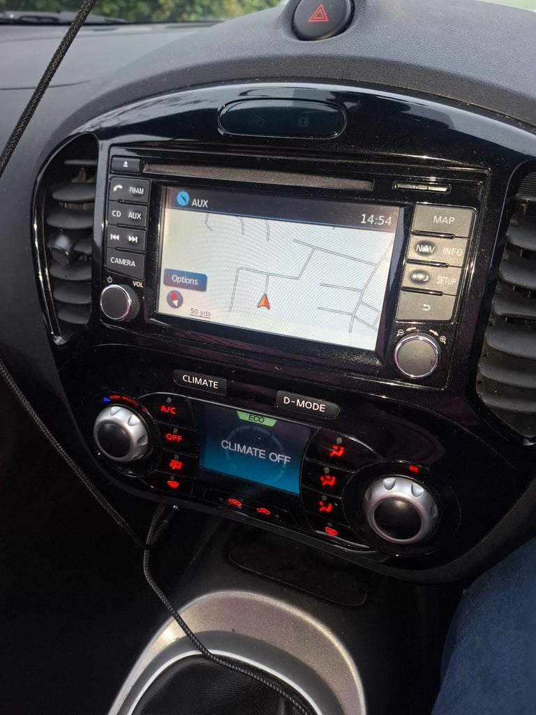 Nissan, JUKE, Hatchback, 2014, Manual, 1461 (cc), 5 doors