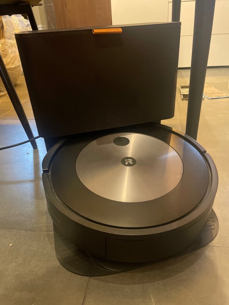 image for iRobot Roomba hoover J7+