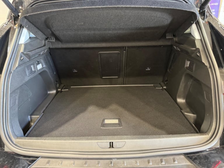 2018 Vauxhall Grandland X 1.5 Turbo D BlueInjection Sport Nav Euro 6 (s/s) 5dr HATCHBACK Diesel M...