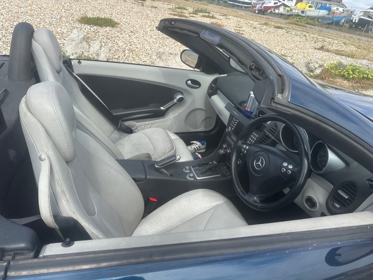 Mercedes-Benz, Mercedes SLK SLK280 280 automatic Convertible, 2005, Semi-Auto, 2996 (cc), 2 doors