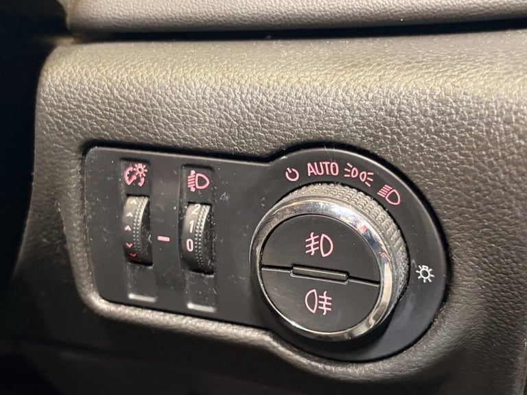 2014 Vauxhall Astra GTC 1.4T 16V SRi 3dr HATCHBACK PETROL Manual